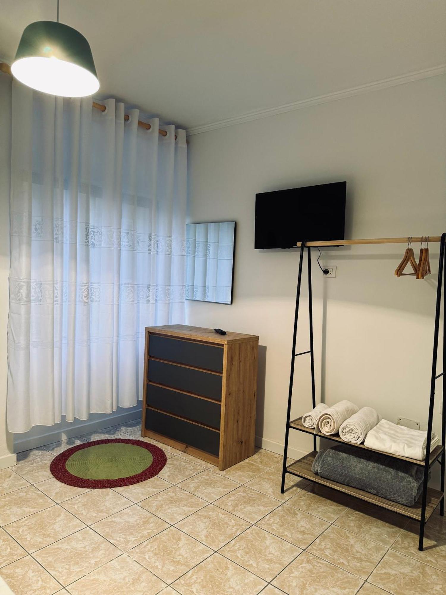 Hi5 Rooms Tirana Exterior photo